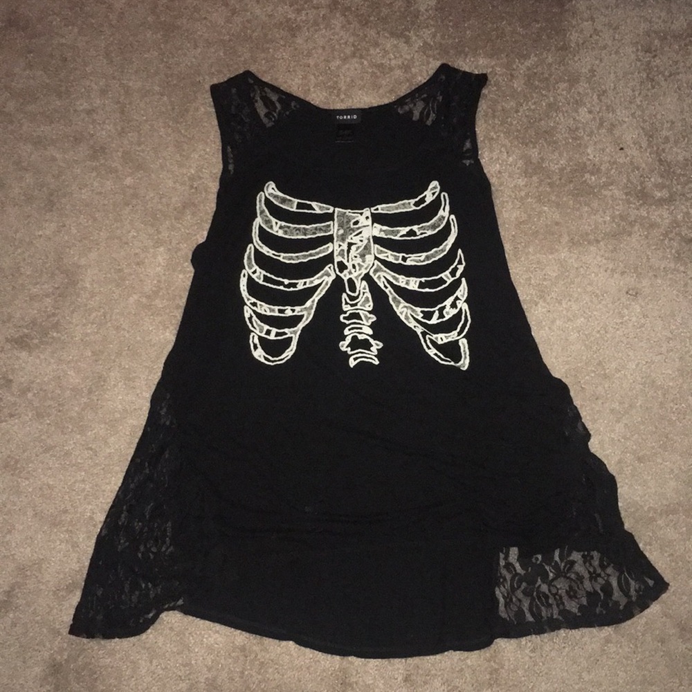 Torrid tank with lace